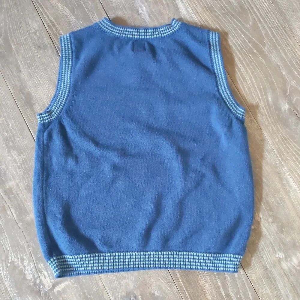 Size 5 Tea Collection cotton knit vest
